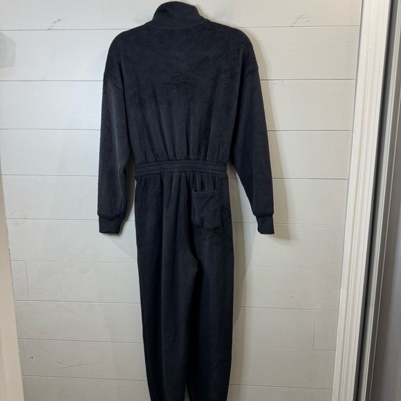 Fabletics Women’s Cozy Cord Zip Onesie In Black Size Small - Picture 10 of 14